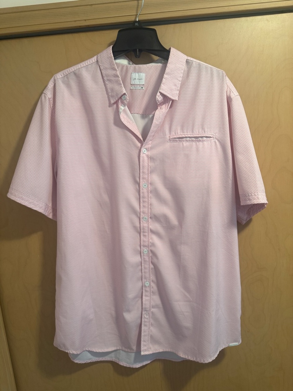 JB holt Men's Short Sleeve Button-Down Shirt in Light Pink